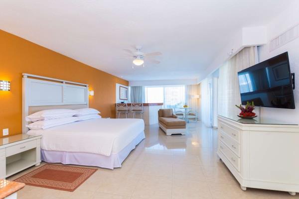 Occidental Costa Cancun - Junior Suite Ocean Front with Hot Tub